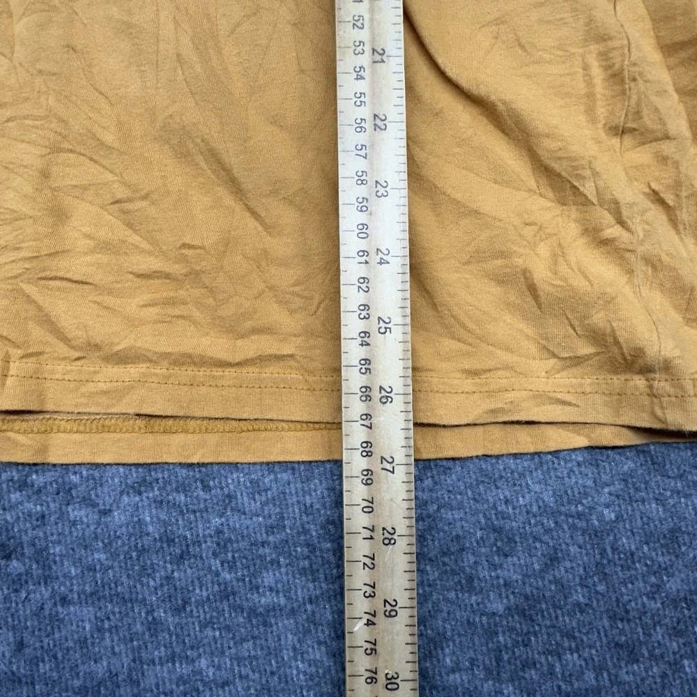 The North Face T-Shirt Mens M Mustard Standar fit Cotton Casual Crewneck Soft